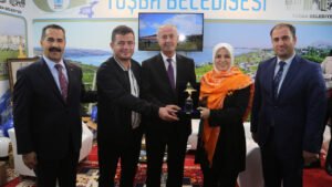 Tuşba Belediyesi’ne, ‘Kültür, Sanat, Yayıncılık, Eğitim ve Spor Faaliyetleri’ Ödülü