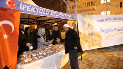 Van'ın İpekyolu Belediyesi, her kandilde düzenlenen ikram geleneğini sürdürerek Regaib
