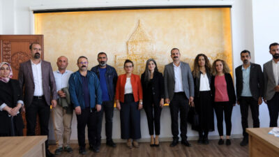 KESK merkez yöneticileri ve Van Şubeler Platformu üyeleri Büyükşehir Belediyesi